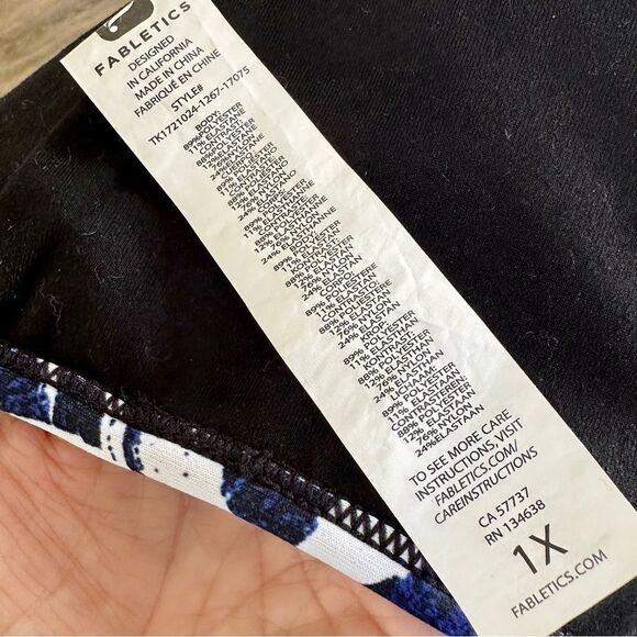 Fabletics Elaine reversible sports bra - Picture 6 of 8